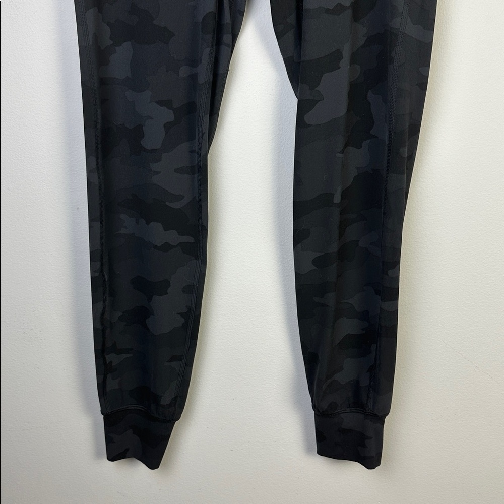 Lululemon Align Joggers 28” in Heritage 365 Camo Deep Coal Size 2 Pockets Casual - Picture 5 of 16